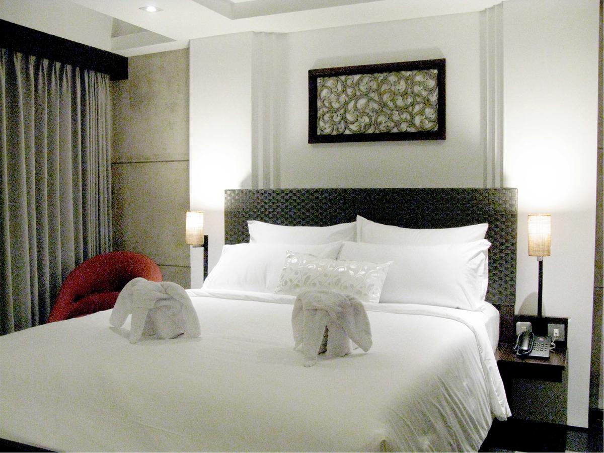 Anshel Hotel Seminyak Extérieur photo